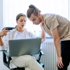 Rehabilitacja dzienna: Intensywna terapia w domu? Sprawdź, jak to działa!