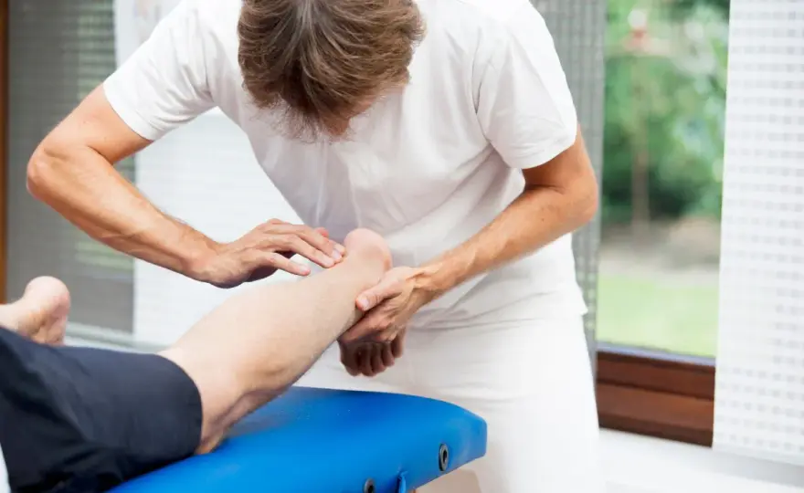 Rehabilitacja po zerwaniu ścięgna Achillesa - kiedy wrócić do sportu?